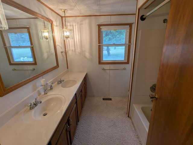 511 W Main Street, Plainfield Twp, MI 48739