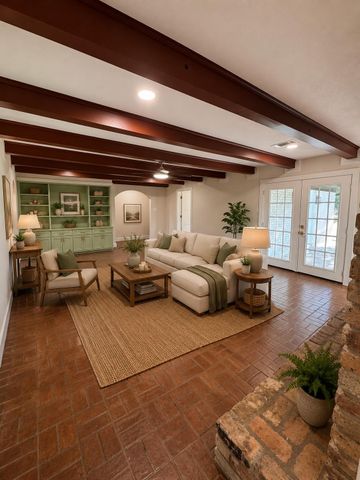 118 Clover Street, Lake Jackson, TX 77566
