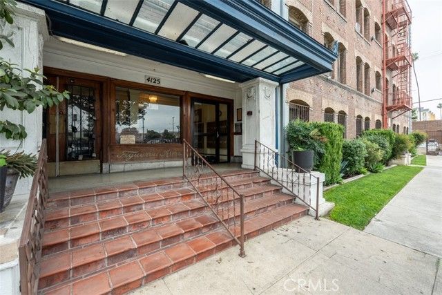 4125 S Figueroa 410, Los Angeles, CA 90037