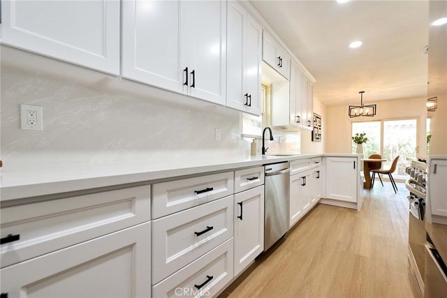 8147 Aldea Avenue, Lake Balboa, CA 91406