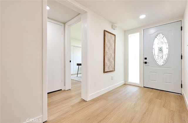 8147 Aldea Avenue, Lake Balboa, CA 91406