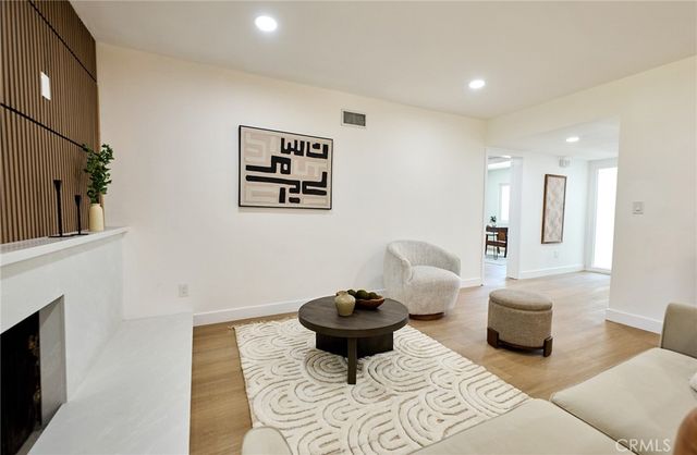 8147 Aldea Avenue, Lake Balboa, CA 91406