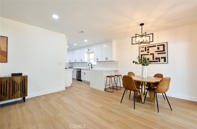 8147 Aldea Avenue, Lake Balboa, CA 91406