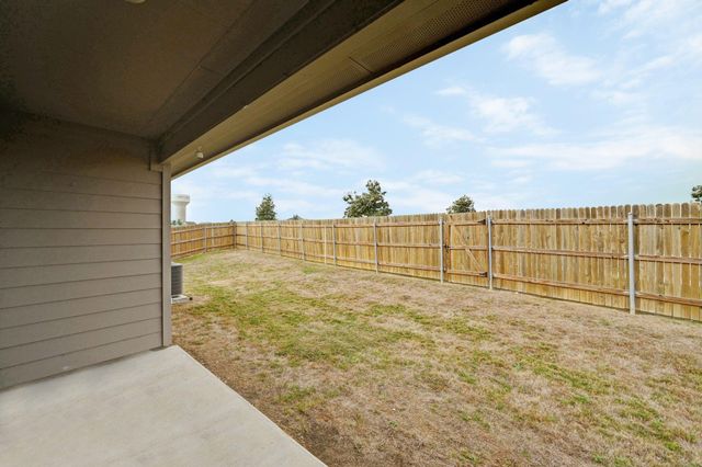 101 Calgary LN, San Marcos, TX 78666