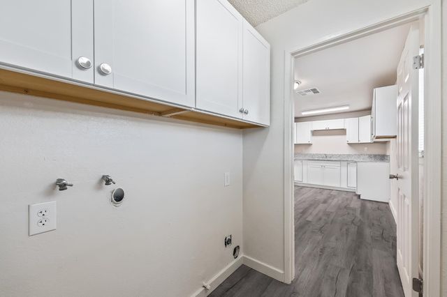 2320 S Lily Avenue, Fresno, CA 93706