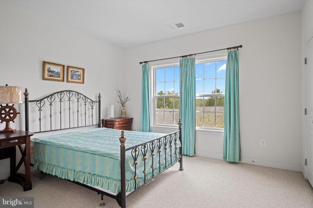 2005 PAISLEY CT, Woodbridge, VA 22191