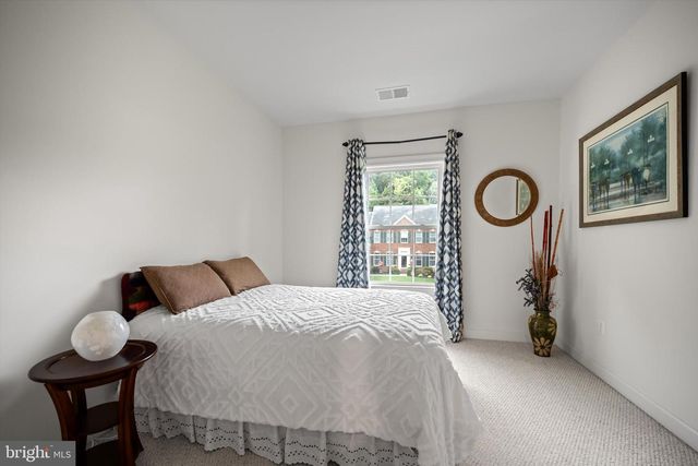 2005 PAISLEY CT, Woodbridge, VA 22191
