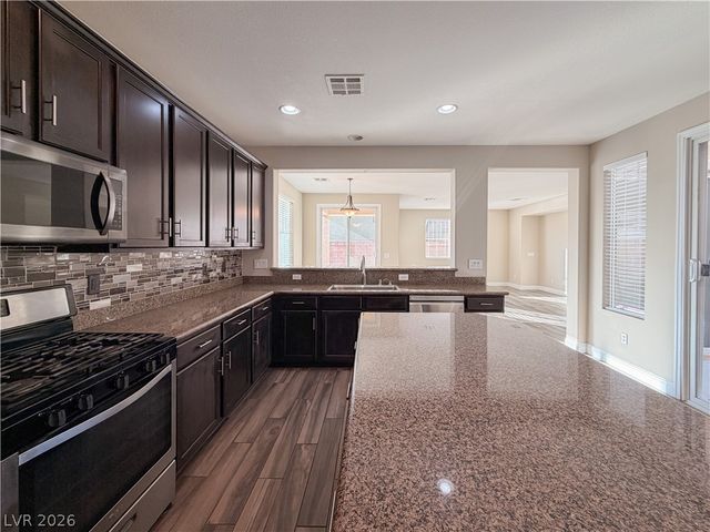 10733 Mentesana Avenue, Las Vegas, NV 89166