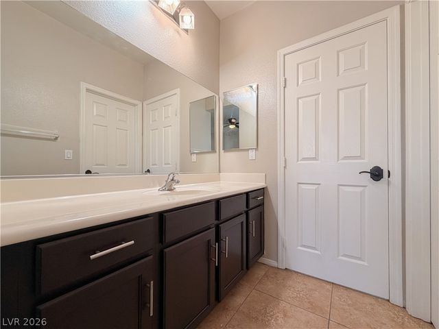 10733 Mentesana Avenue, Las Vegas, NV 89166