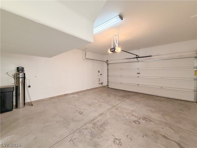 10733 Mentesana Avenue, Las Vegas, NV 89166