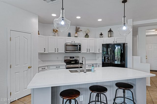 7253 W NICOLET Avenue, Glendale, AZ 85303