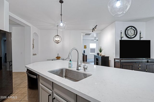 7253 W NICOLET Avenue, Glendale, AZ 85303