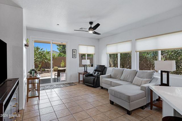 7253 W NICOLET Avenue, Glendale, AZ 85303