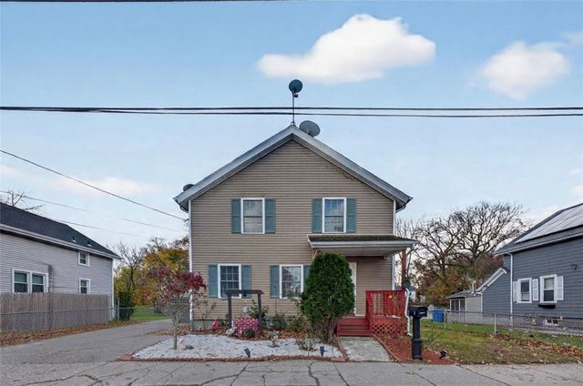 8 Arnold Avenue, Lincoln, RI 02865