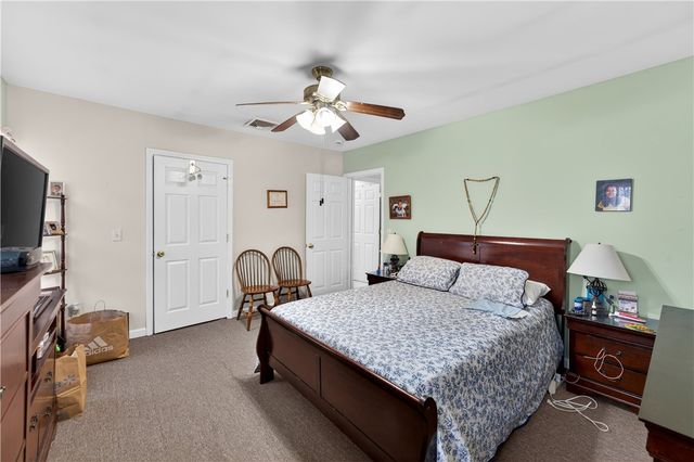 8 Arnold Avenue, Lincoln, RI 02865