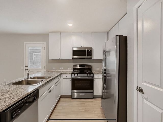 7231 LAVACA BLF, San Antonio, TX 78218