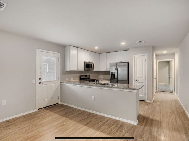 7231 LAVACA BLF, San Antonio, TX 78218