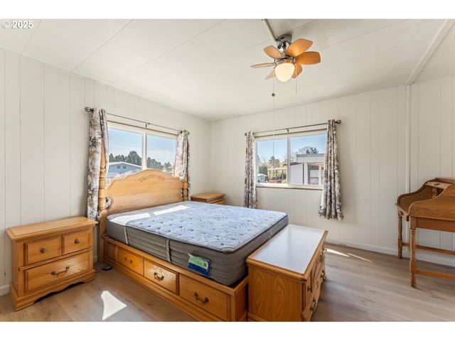 2511 Se RIVER Rd 86, Hillsboro, OR 97123