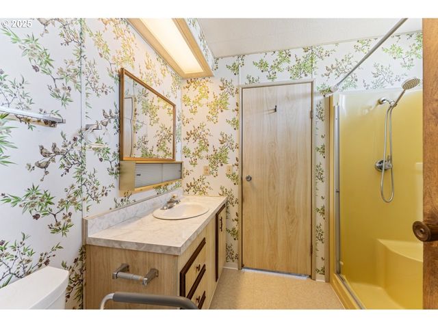 2511 Se RIVER Rd 86, Hillsboro, OR 97123
