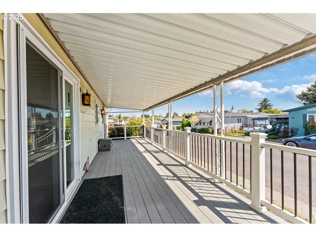 2511 Se RIVER Rd 86, Hillsboro, OR 97123