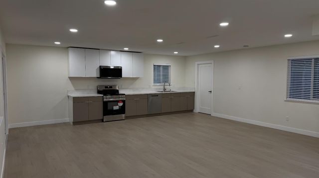 2129 Kellogg Way, Rancho Cordova, CA 95670