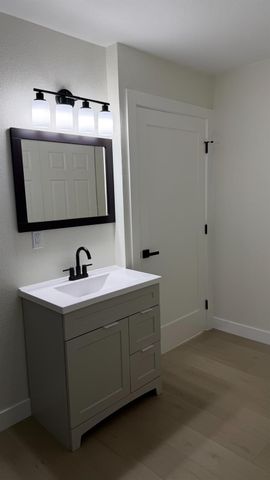 2129 Kellogg Way, Rancho Cordova, CA 95670