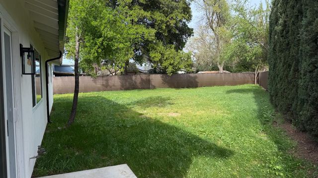 2129 Kellogg Way, Rancho Cordova, CA 95670