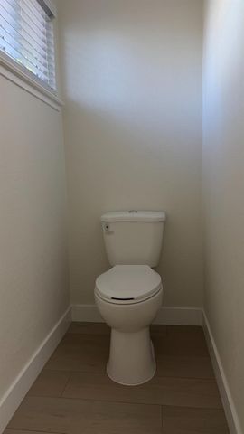 2129 Kellogg Way, Rancho Cordova, CA 95670