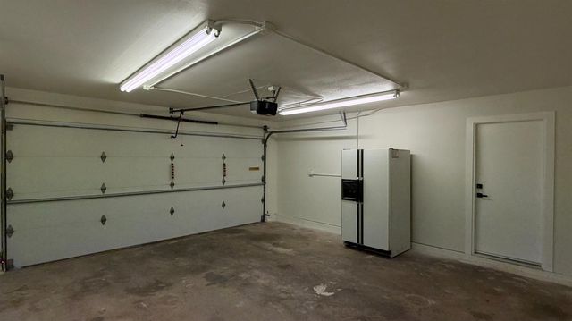 2129 Kellogg Way, Rancho Cordova, CA 95670