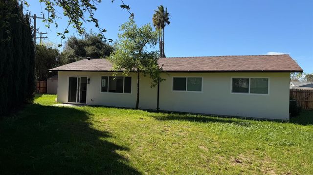 2129 Kellogg Way, Rancho Cordova, CA 95670