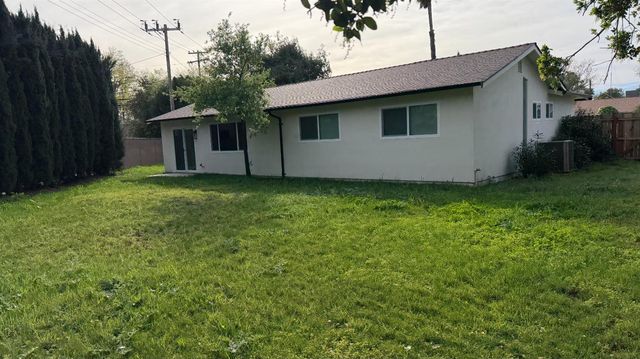 2129 Kellogg Way, Rancho Cordova, CA 95670