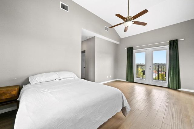 17305 Lake Wood CIR, Dripping Springs, TX 78620