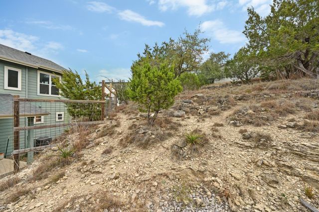 17305 Lake Wood CIR, Dripping Springs, TX 78620