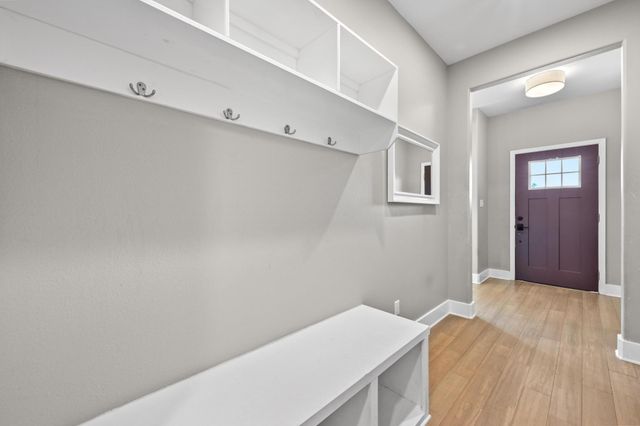 17305 Lake Wood CIR, Dripping Springs, TX 78620