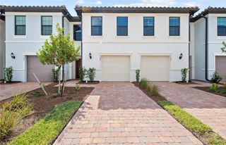 1566 Lake Jessup CIR, Cape Coral, FL 33909
