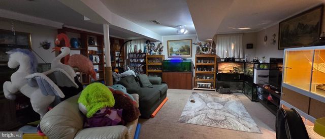 10027 KENSINGTON PKWY, Kensington, MD 20895