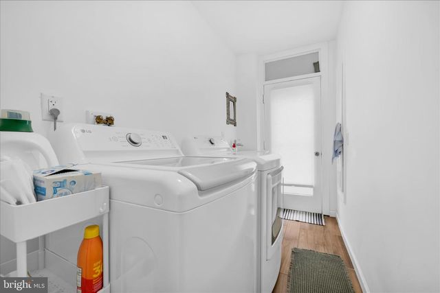 18 S JACKSON ST, Pottsville, PA 17901