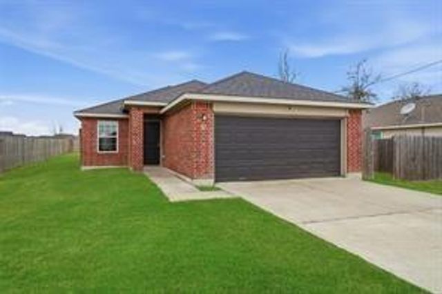 47 Road 5103, Cleveland, TX 77327