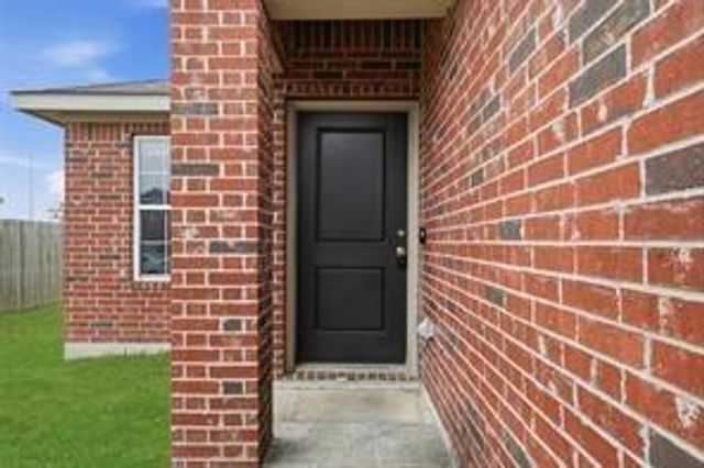 47 Road 5103, Cleveland, TX 77327