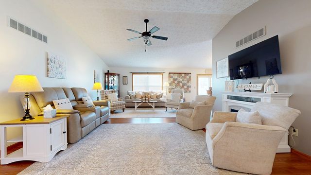 961 N Neil Circle, Mansfield, OH 44903