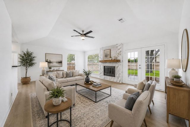402 Forest Hills Drive, League City, TX 77573