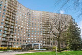 7061 N Kedzie Avenue 1409, Chicago, IL 60645