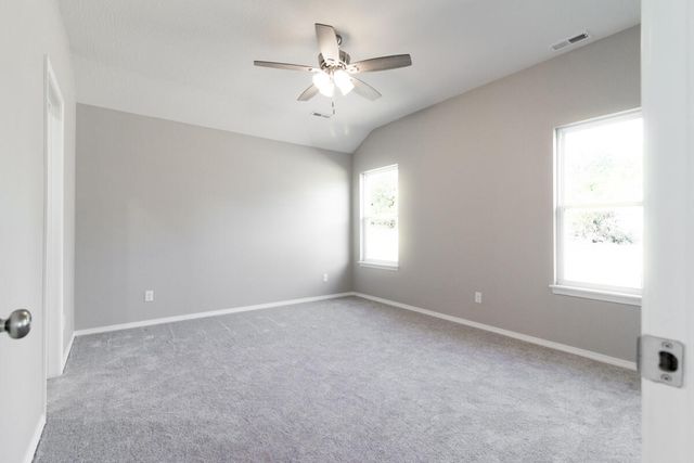 718 Swiss Road, Marshfield, MO 65706