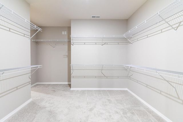 718 Swiss Road, Marshfield, MO 65706