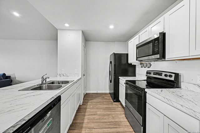 1356 Mill Mtn, Seguin, TX 78155