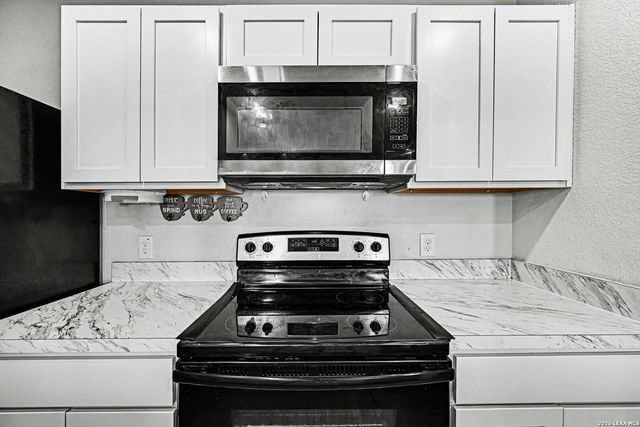1356 Mill Mtn, Seguin, TX 78155
