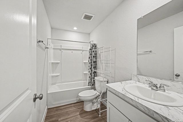 1356 Mill Mtn, Seguin, TX 78155