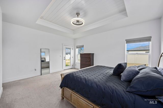 827 Mossview Ave, Twin Falls, ID 83301