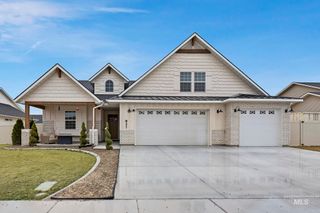 827 Mossview Ave, Twin Falls, ID 83301