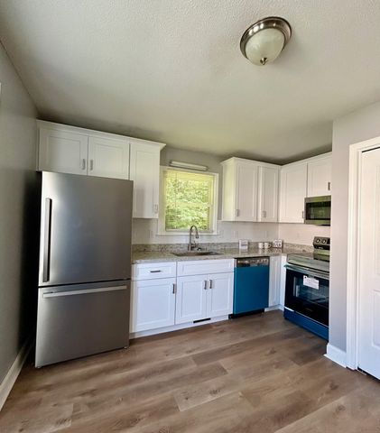 432 Sideline Dr, Oak Grove, KY 42262